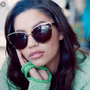 ❤️HOST PICK❤️ Quay Australia Sunglasses